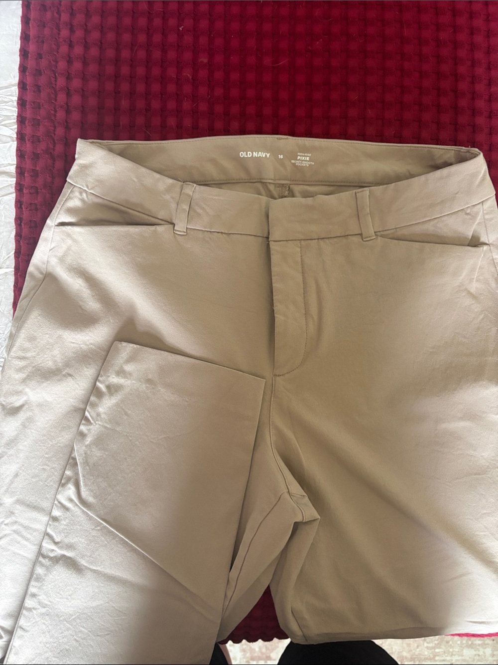Old Navy Pixie High-Rise Pixie Pants in Light Beige